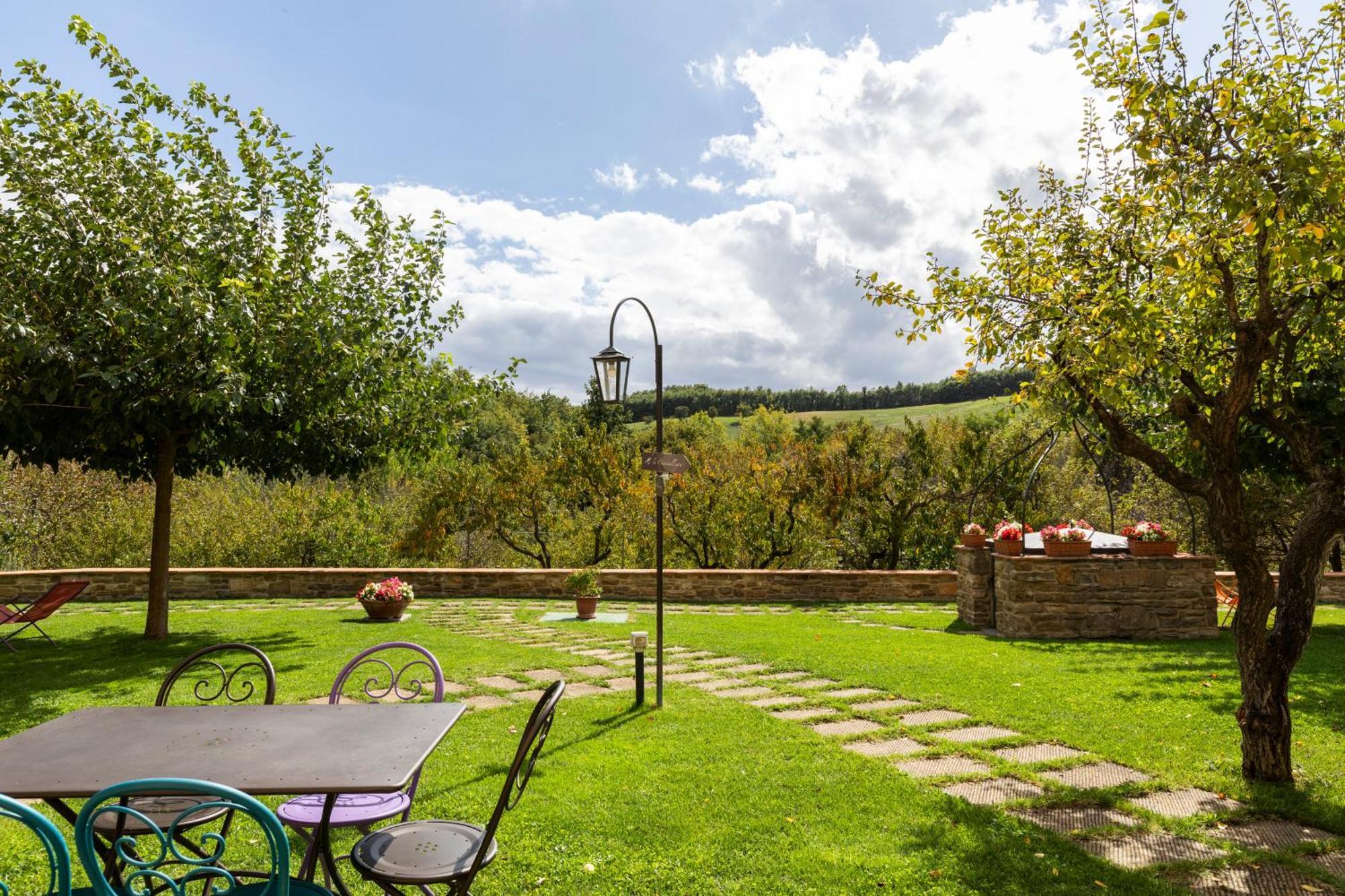 Agriturismo I Gelsi Di Santa Cristina Губбио Экстерьер фото