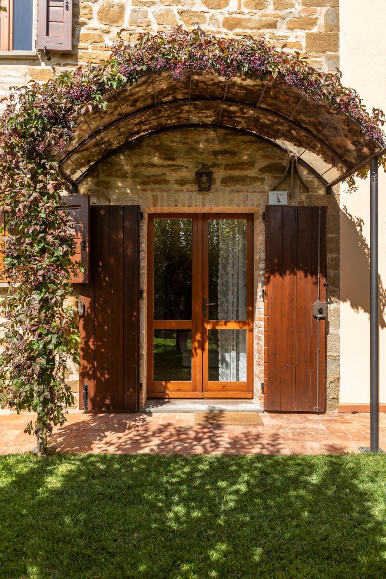 Agriturismo I Gelsi Di Santa Cristina Губбио Экстерьер фото
