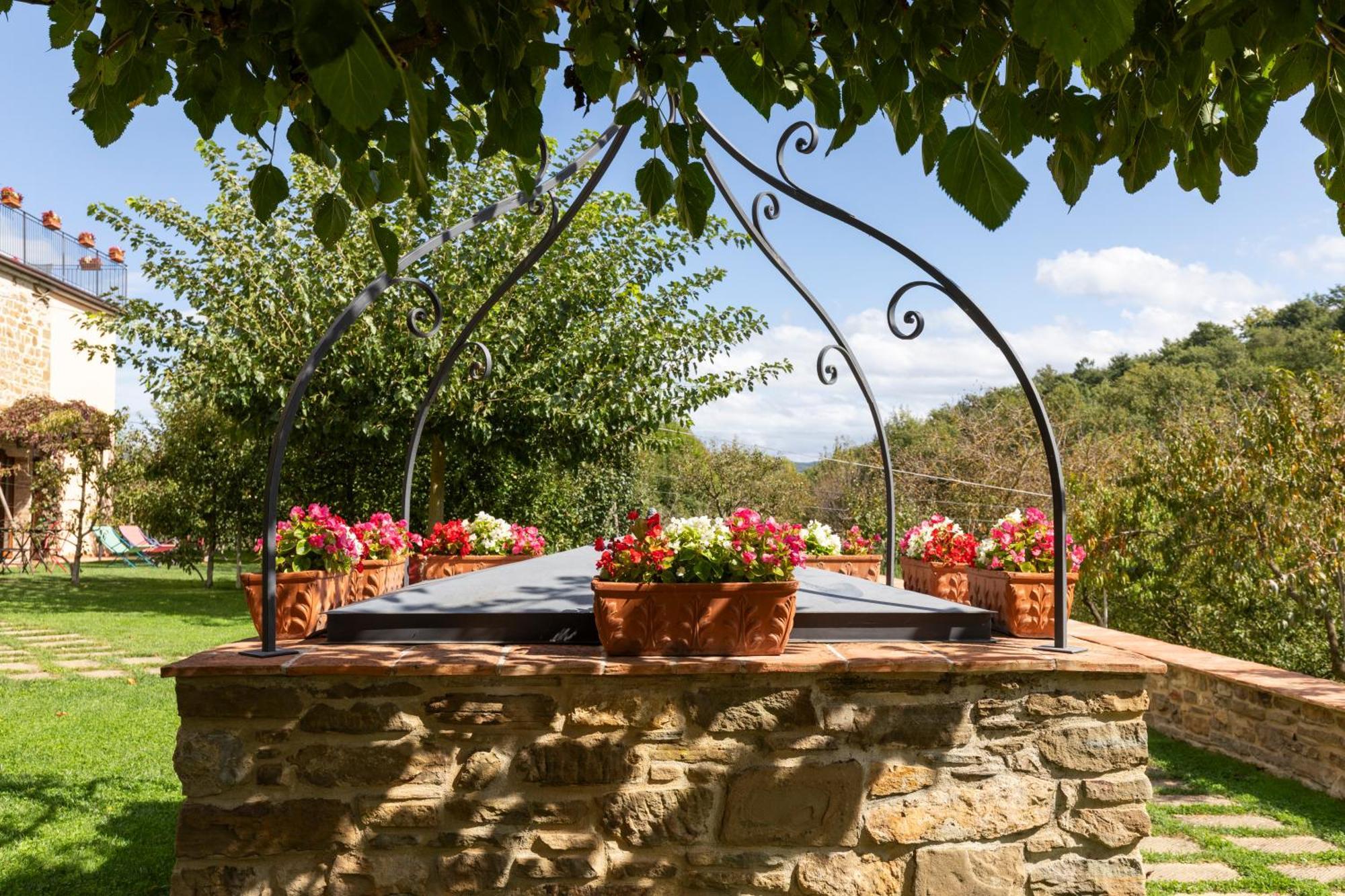 Agriturismo I Gelsi Di Santa Cristina Губбио Экстерьер фото